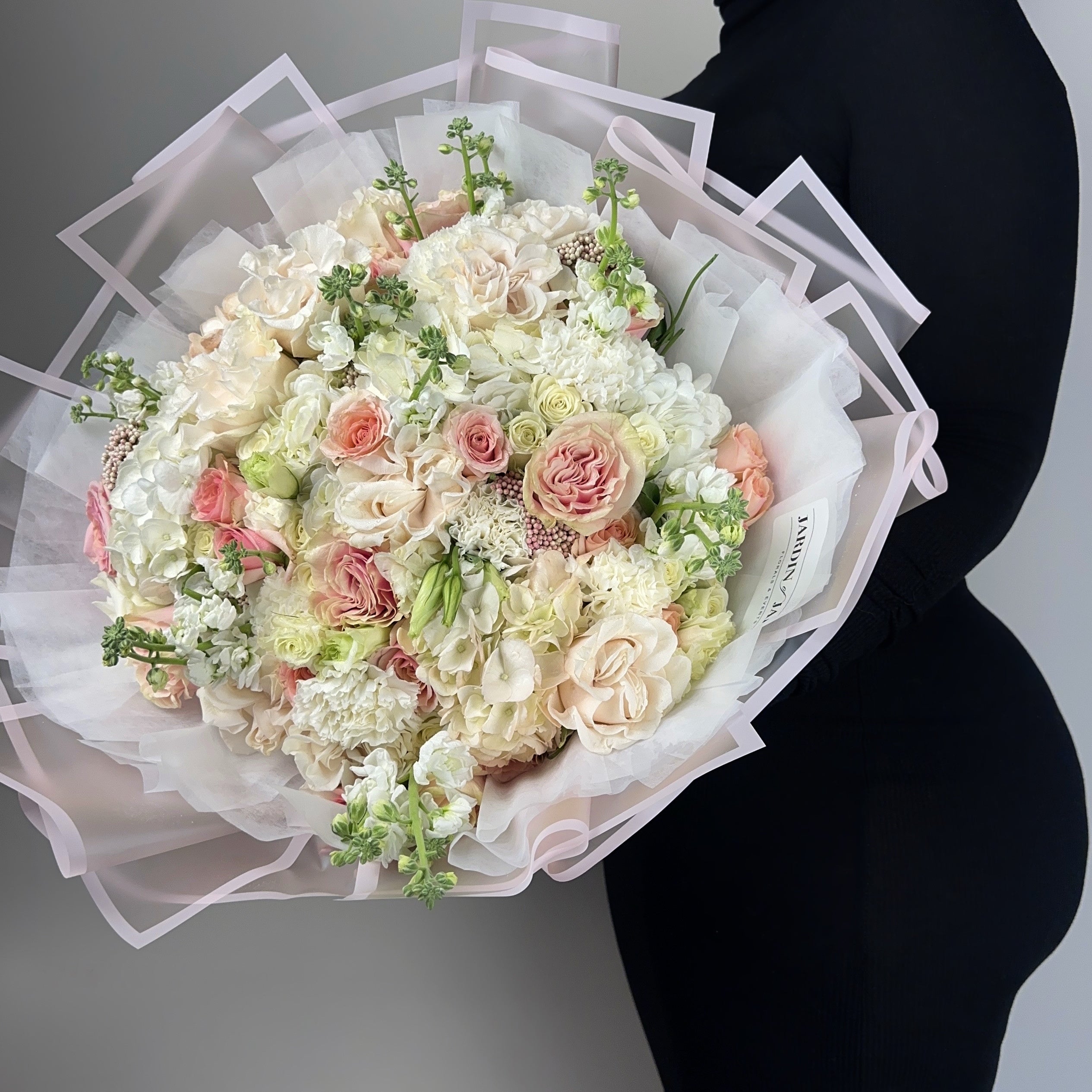 Paris Dream - Seasonal Bouquet