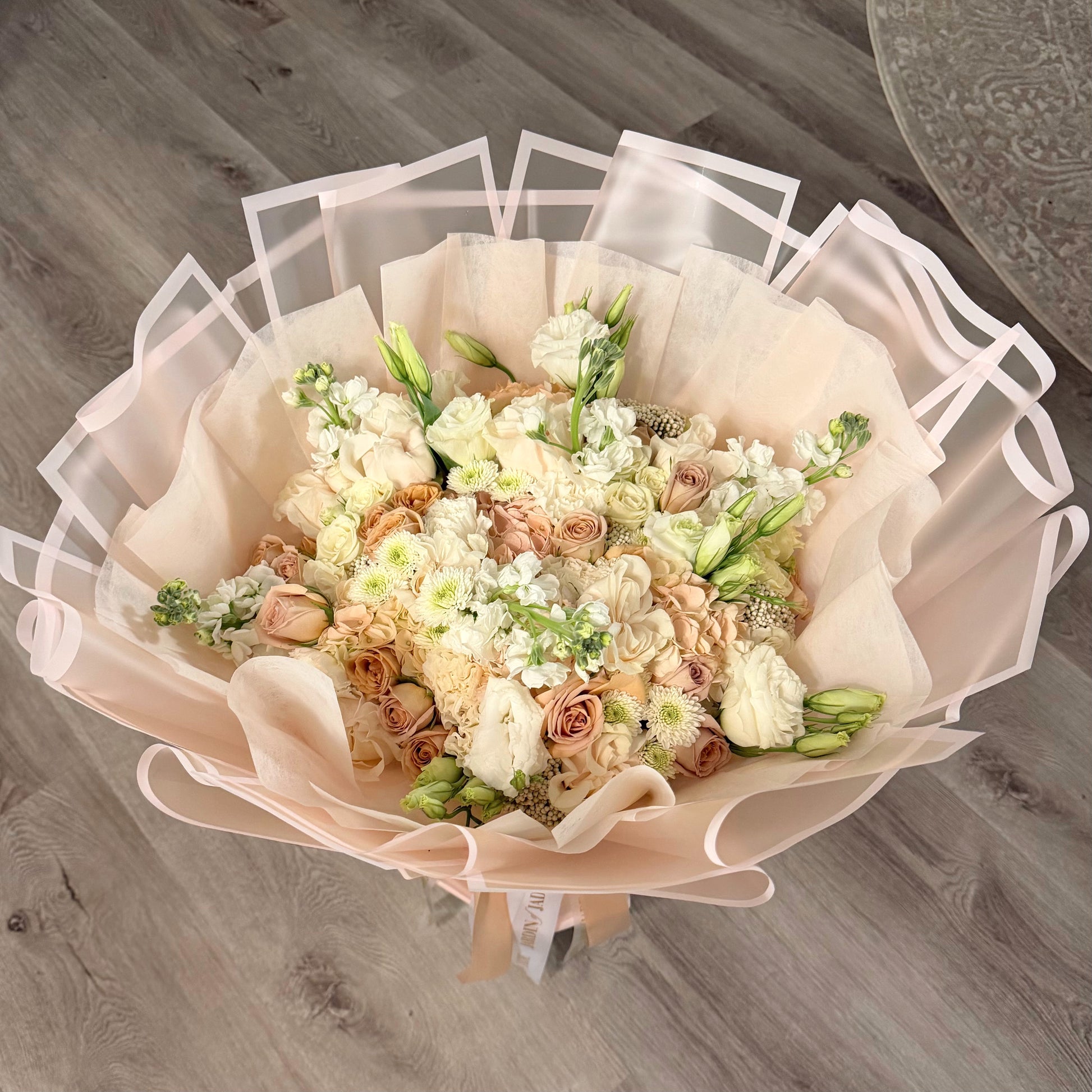 Paris Dream - Seasonal Bouquet