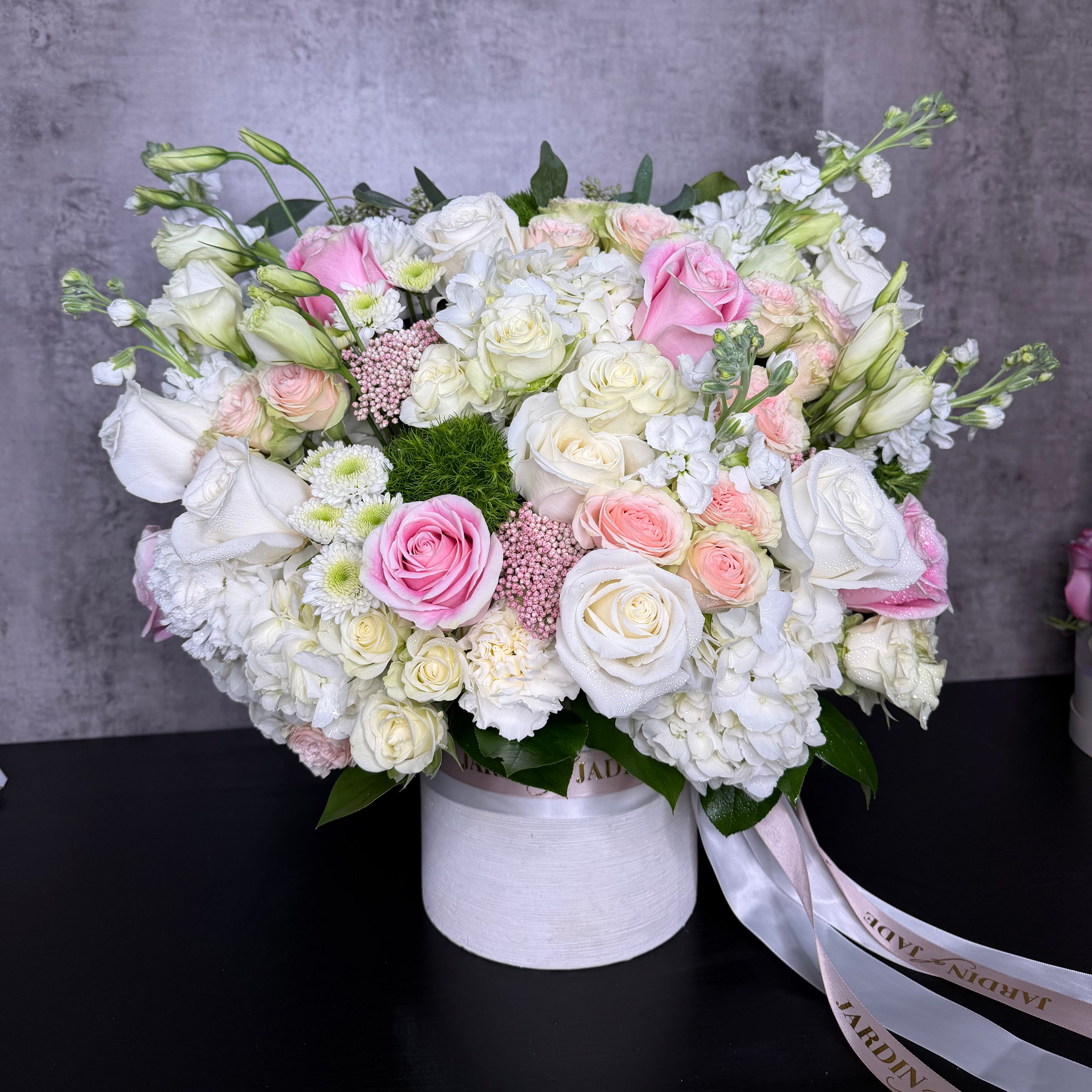 Charmante - Elegant Arrangement