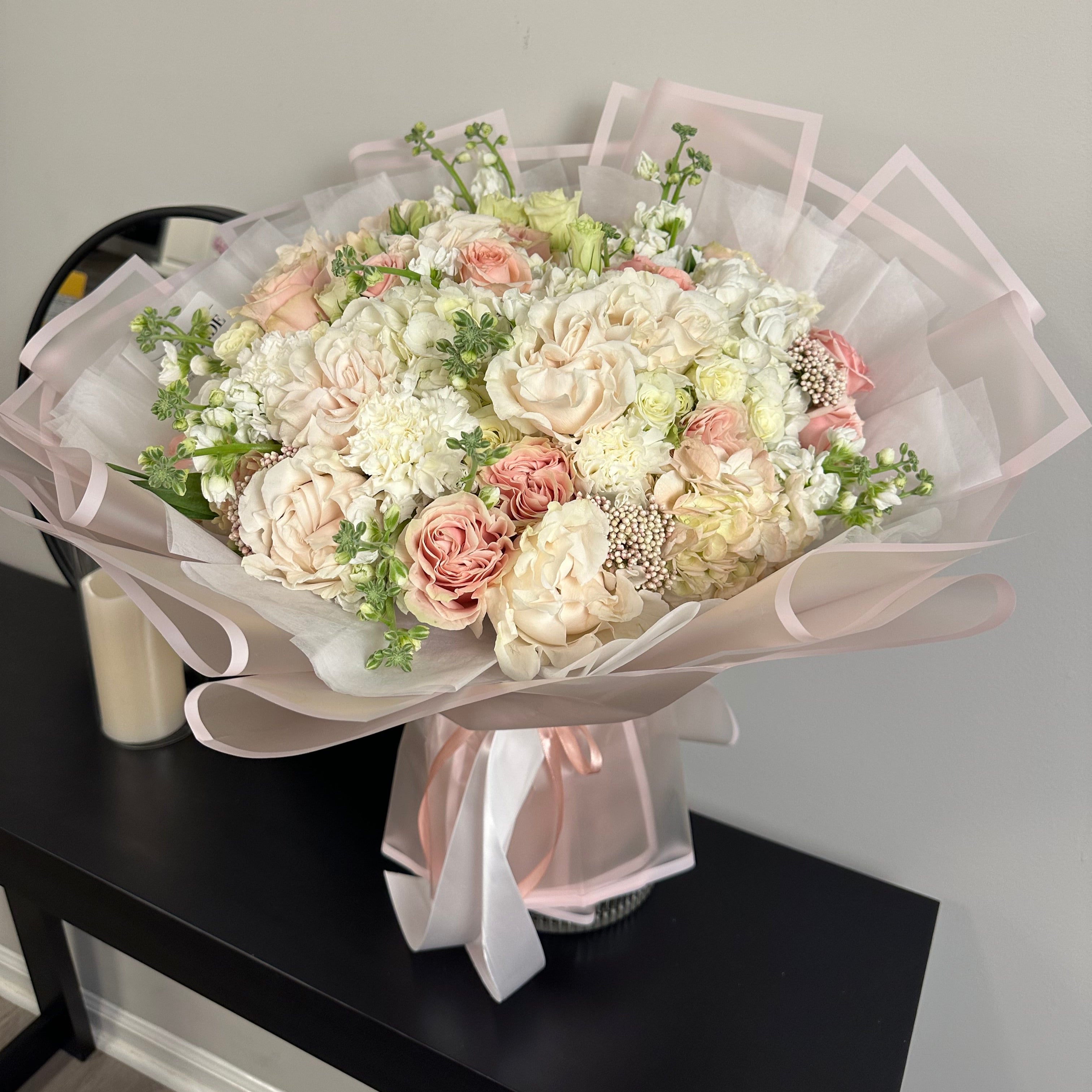 Paris Dream - Seasonal Bouquet