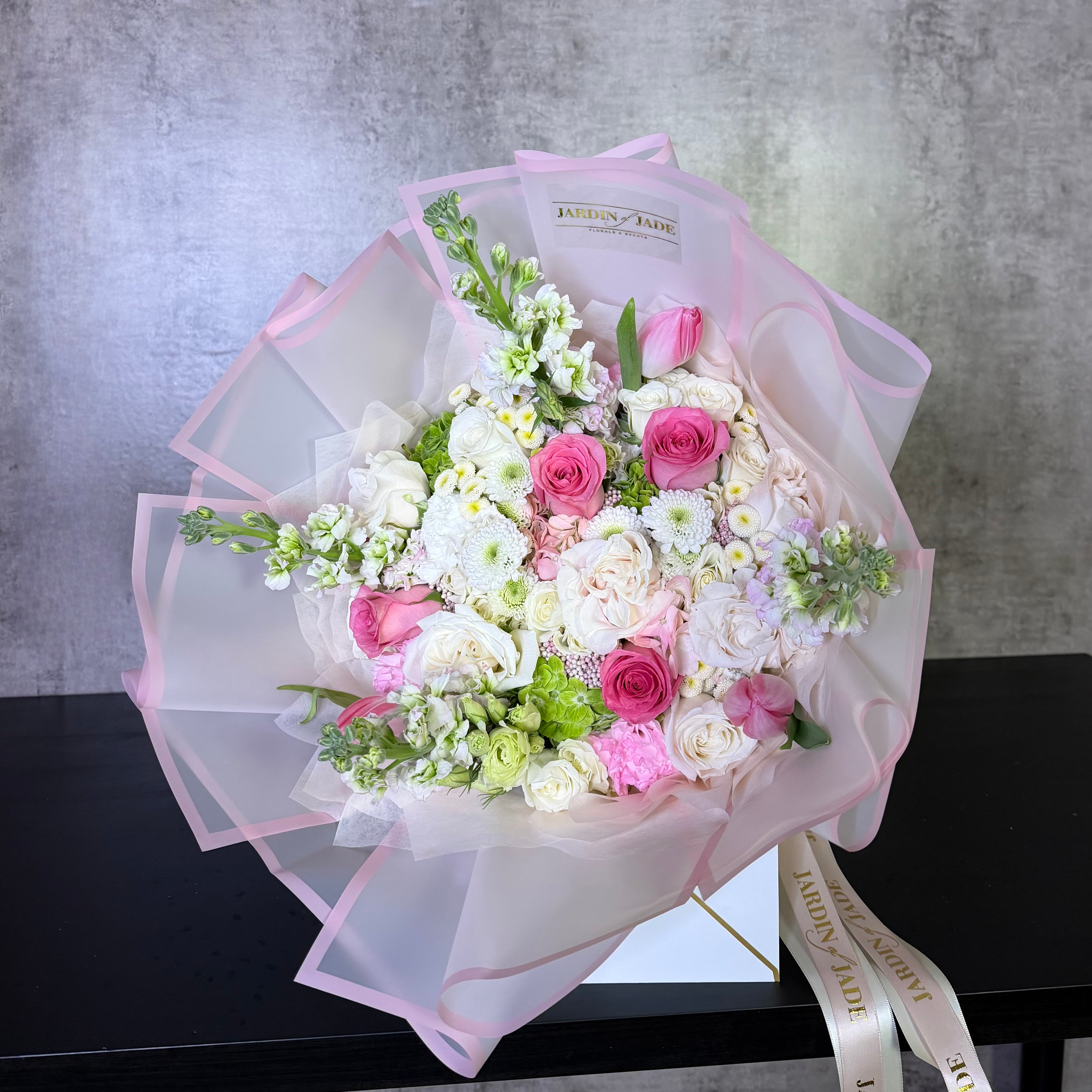 Paris Dream - Seasonal Bouquet