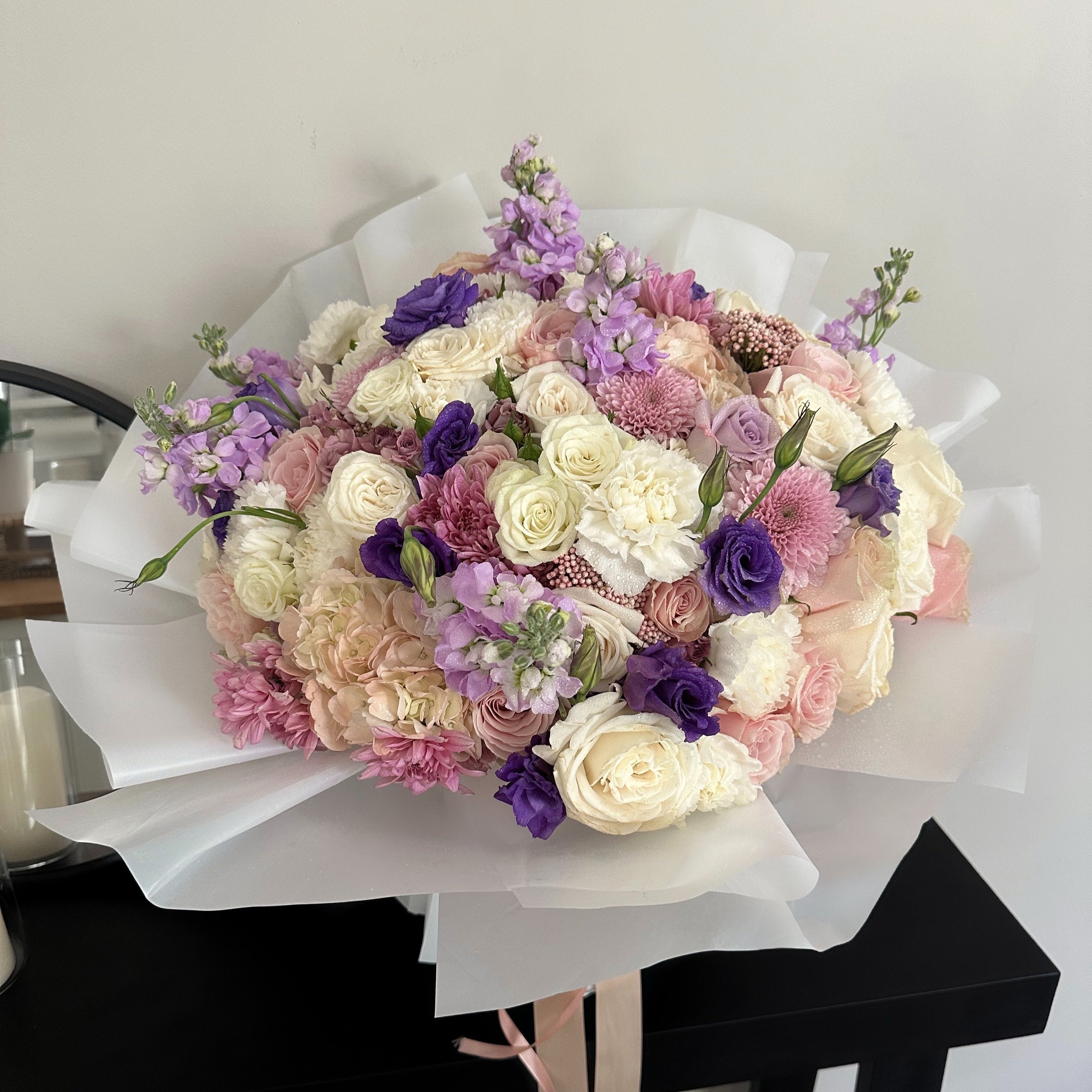 Paris Dream - Seasonal Bouquet