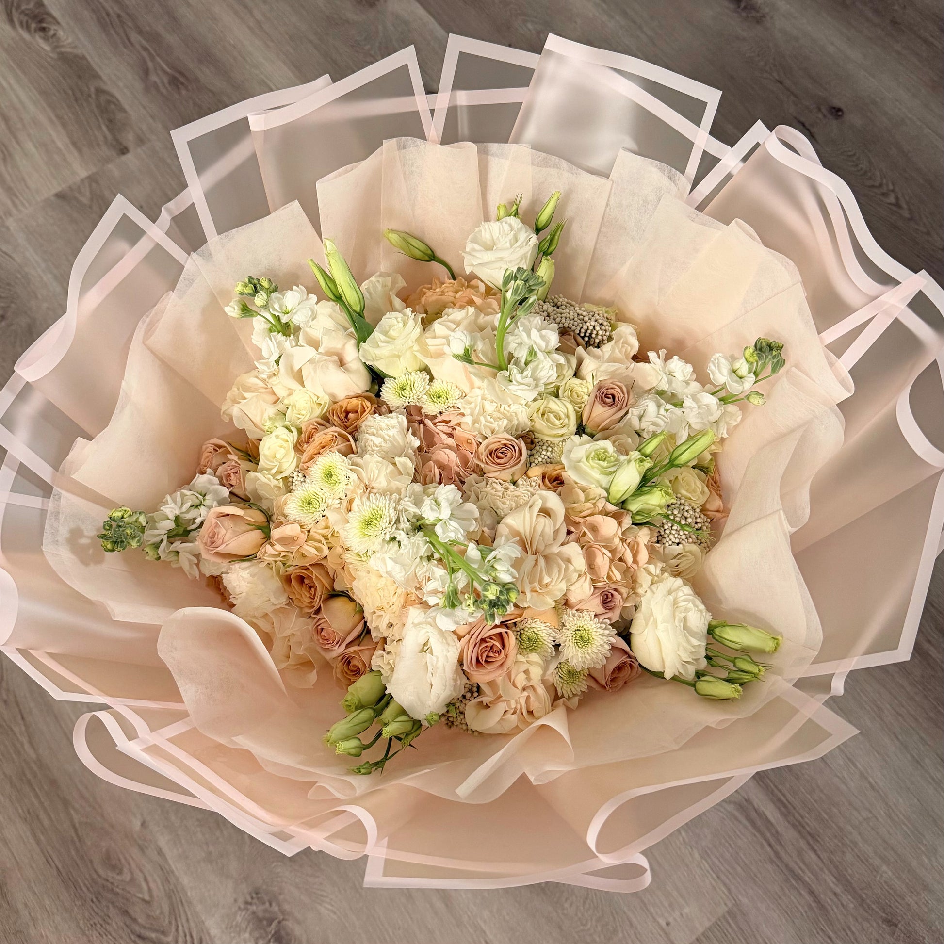 Paris Dream - Seasonal Bouquet