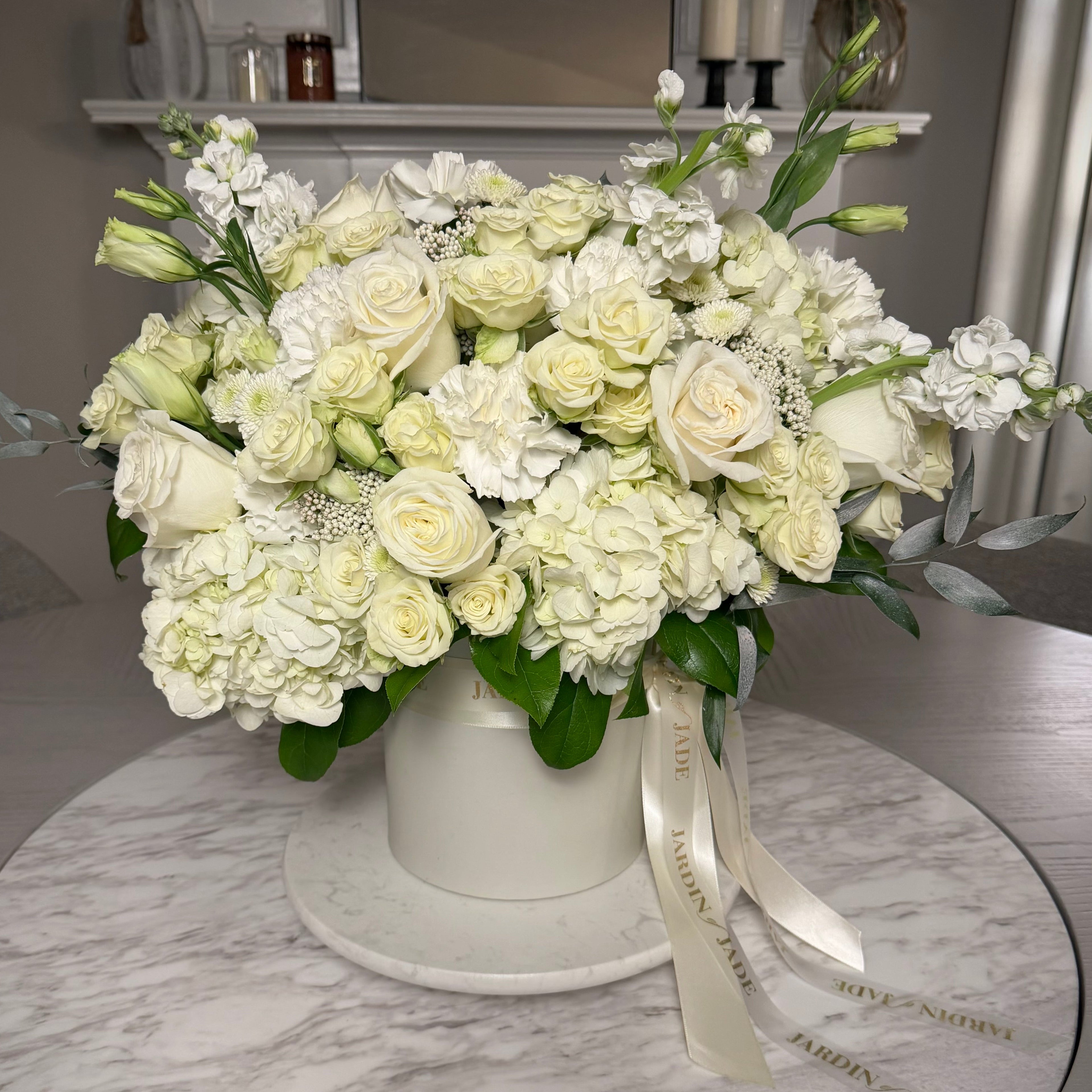 Charmante - Elegant Arrangement