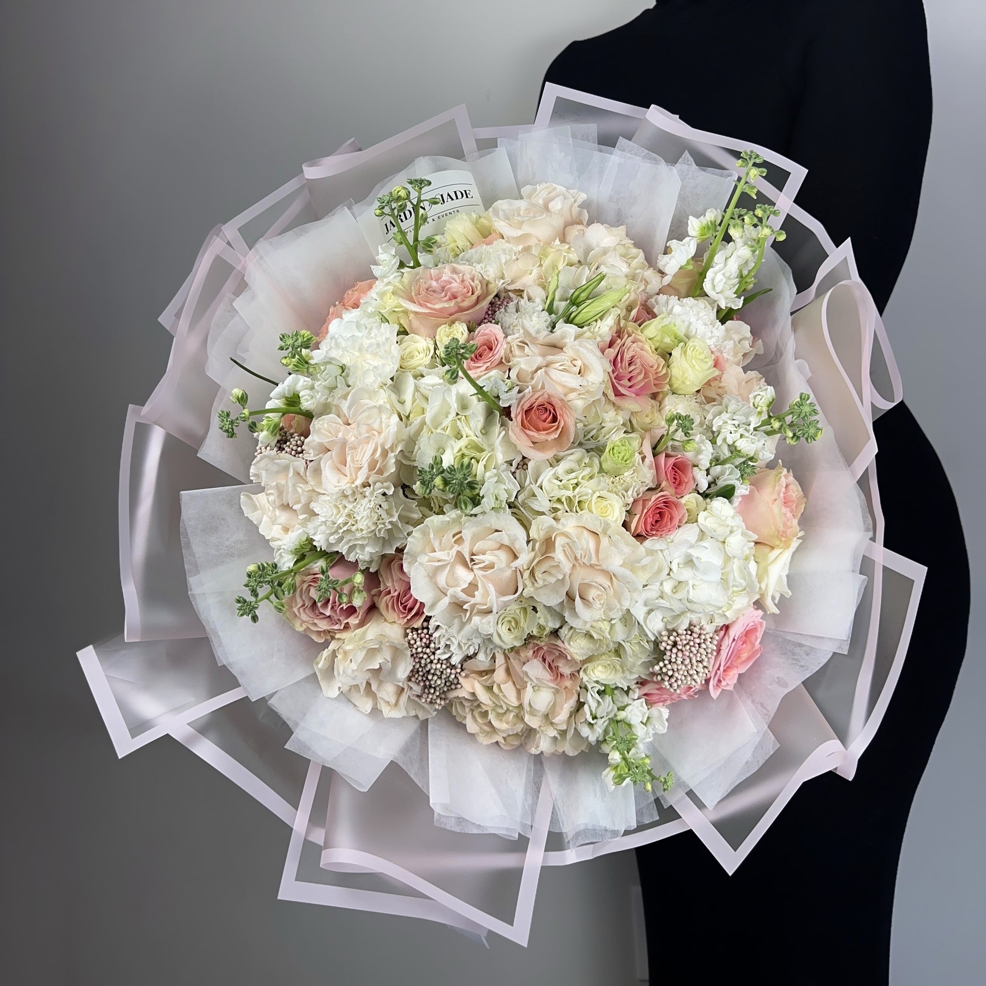 Paris Dream - Seasonal Bouquet