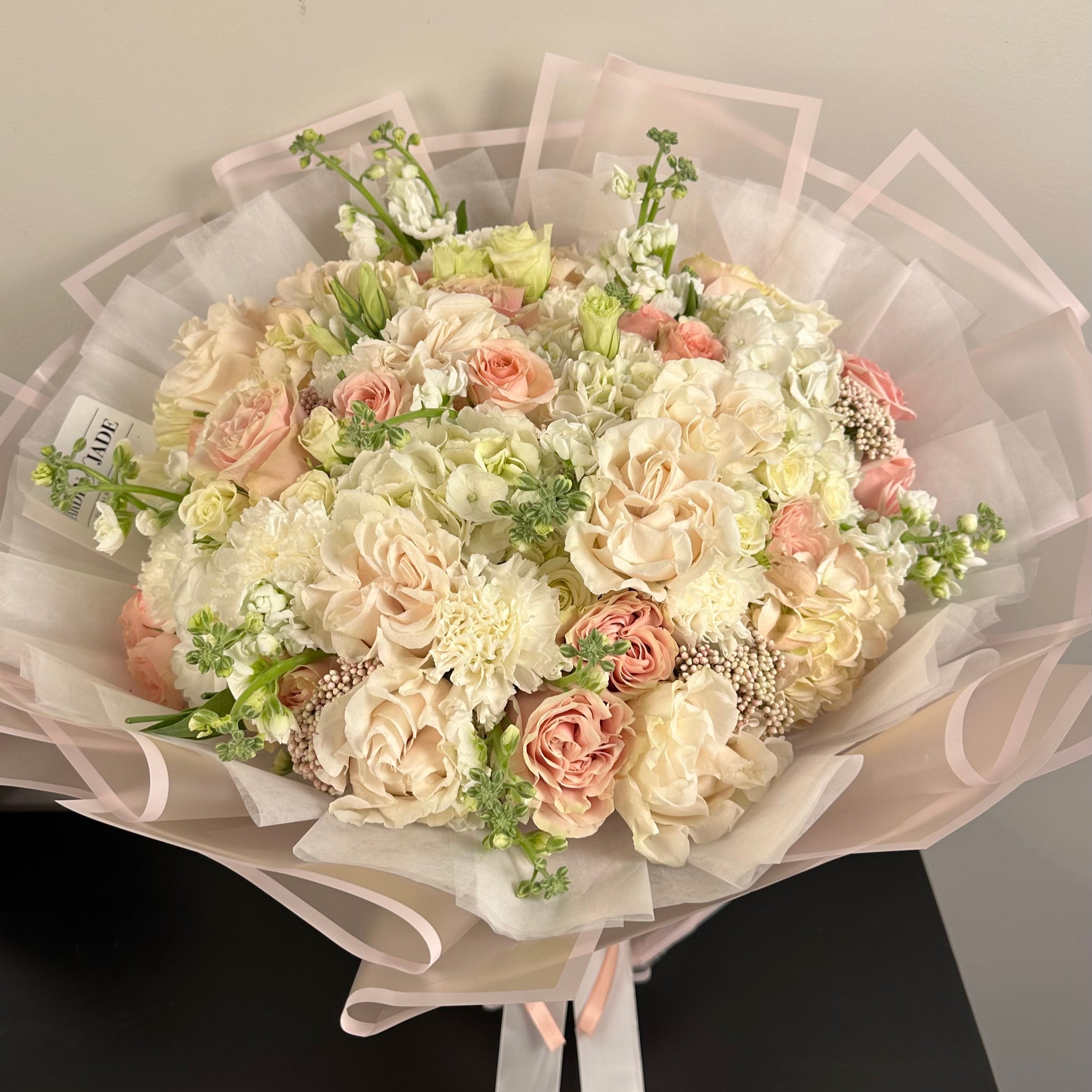 Paris Dream - Seasonal Bouquet