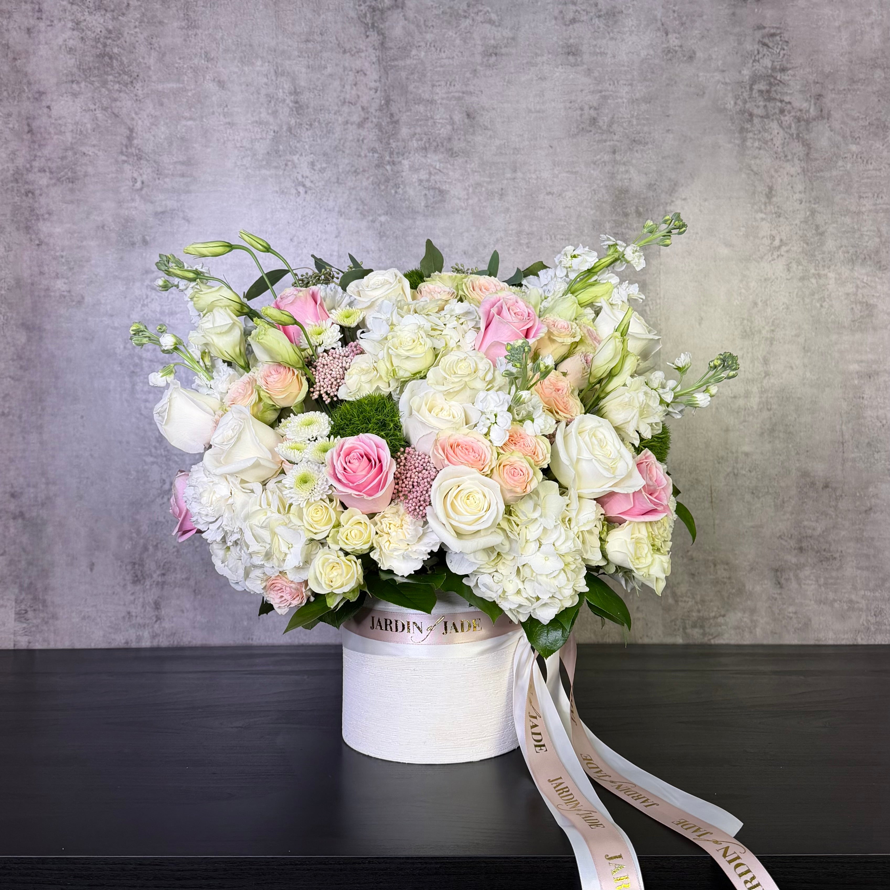 Charmante - Elegant Arrangement