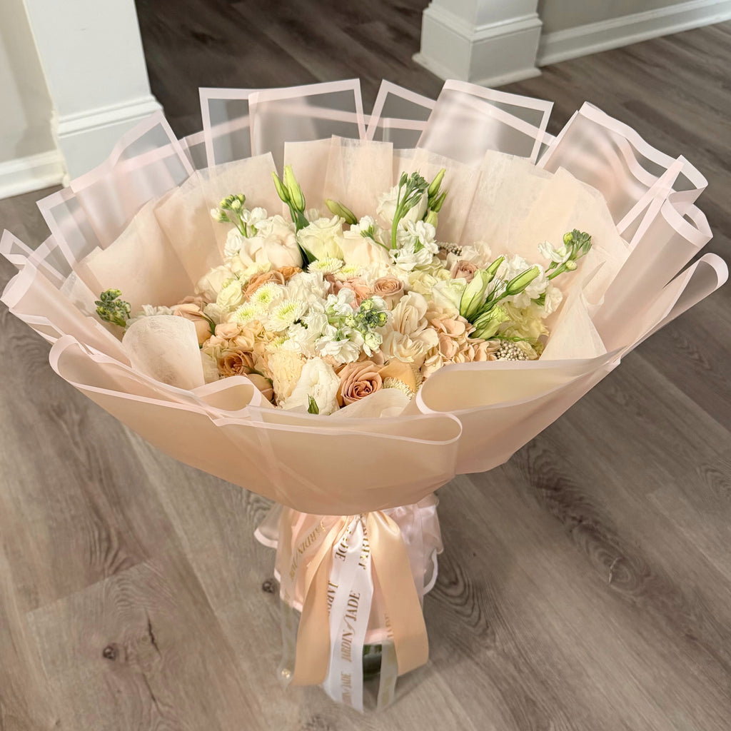 Paris Dream - Seasonal Bouquet