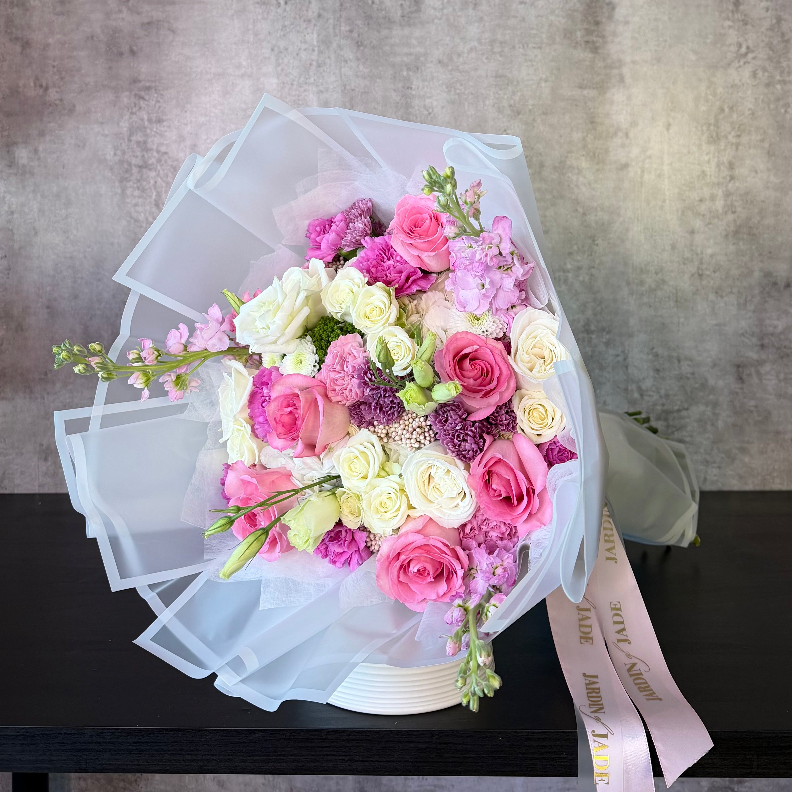 Paris Dream - Seasonal Bouquet